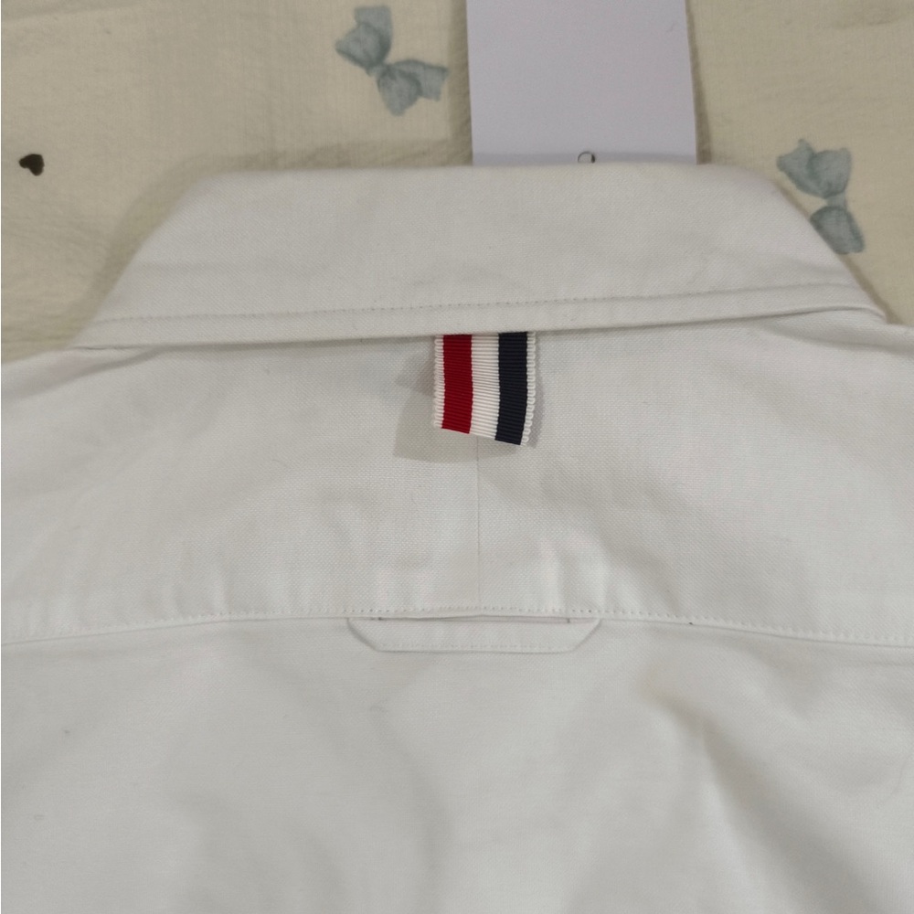 Thom Browne White Button-Down Shirt with Navy and Red Accents - Picture 8 of 8
